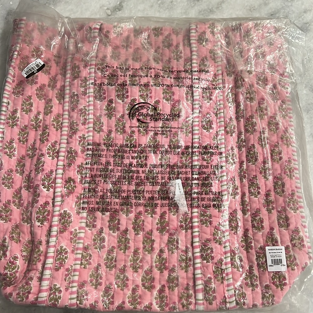 Mark & Graham BLOCK PRINT QUILTED OVERSIZED TOTE - Picture 3 of 3